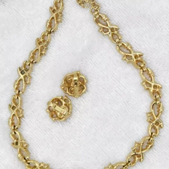 TRIFARICROWNGOLDTONE AND RHINESTONE NECKLACE & EARRINGS SET